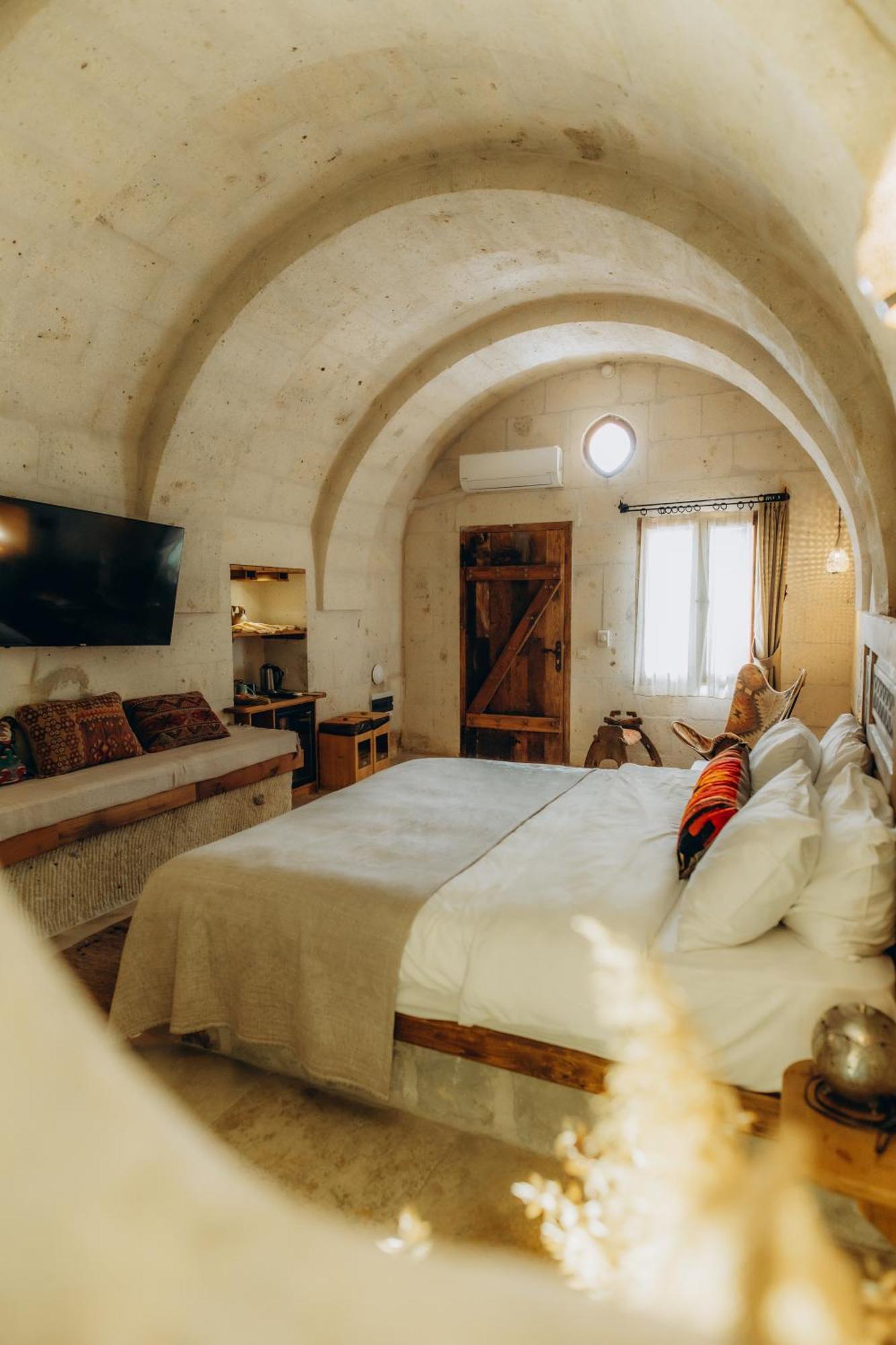 Doda Artisanal Cave Hotel - Adults Only - Невшехир Екстериор снимка